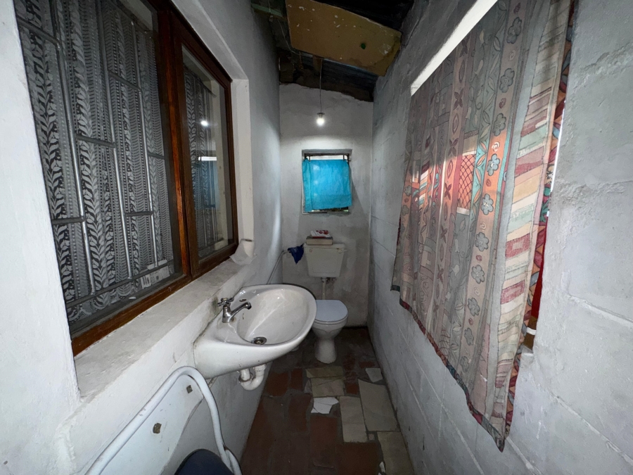 5 Bedroom Property for Sale in Delft South Western Cape